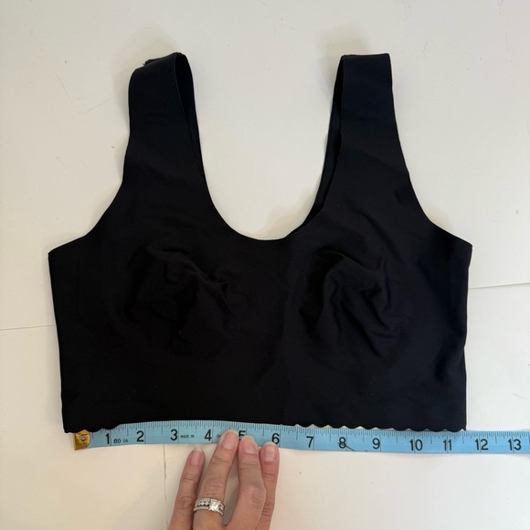 Proof Black Seamless Wireless Scoop Neck Scalloped Edge Bra Size Small - Picture 5 of 5